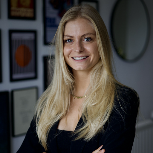 Rebecca, Manager in Airwallex's SME & Growth Team